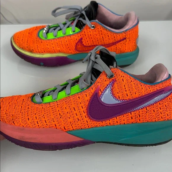 Nike LeBron 20 Low ‘Chosen 1’ neon orange 9 - Picture 3 of 8